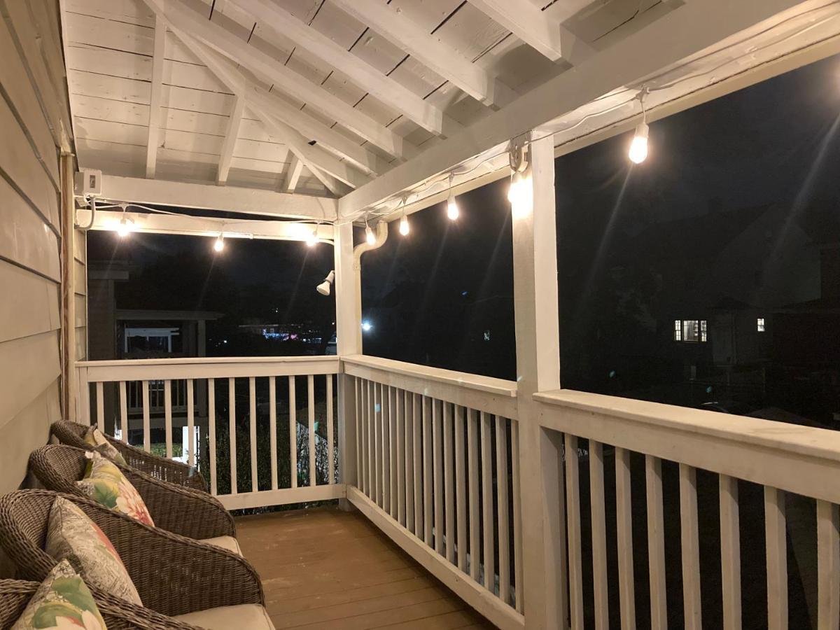 Near Train Station Gorgeous 3-Bedroom Apartment With Patios Boston Exterior foto